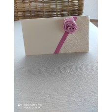 Προσκλητήριο Γάμου χειροποίητο με σατέν λουλούδι Προσκλητήριο Γάμου χειροποίητο με σατέν λουλούδι